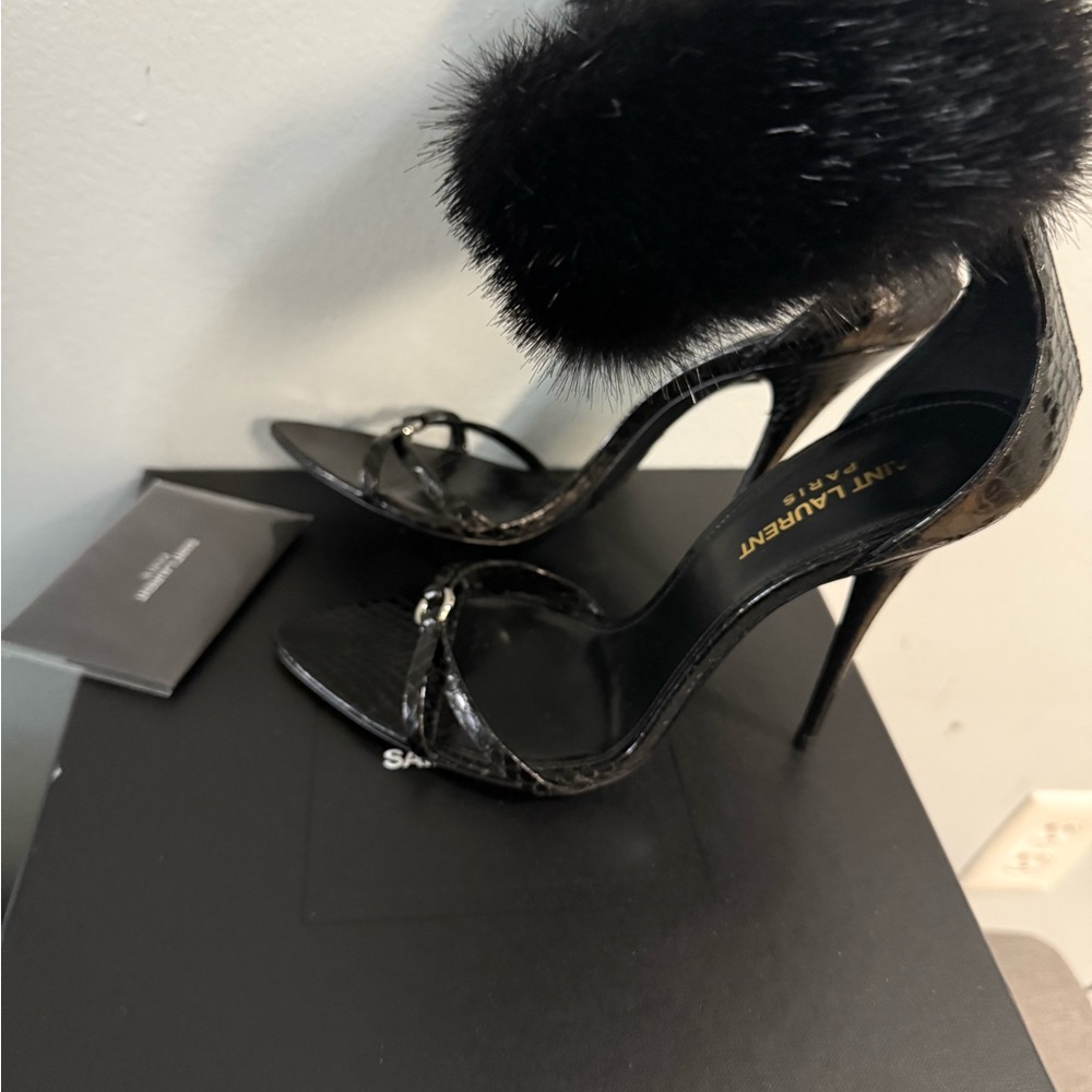 Saint Laurent Black Elegant Heels